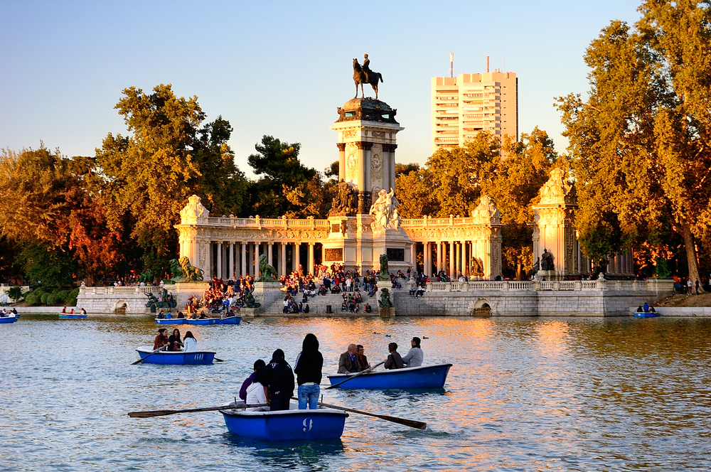 romantic-madrid-personalization